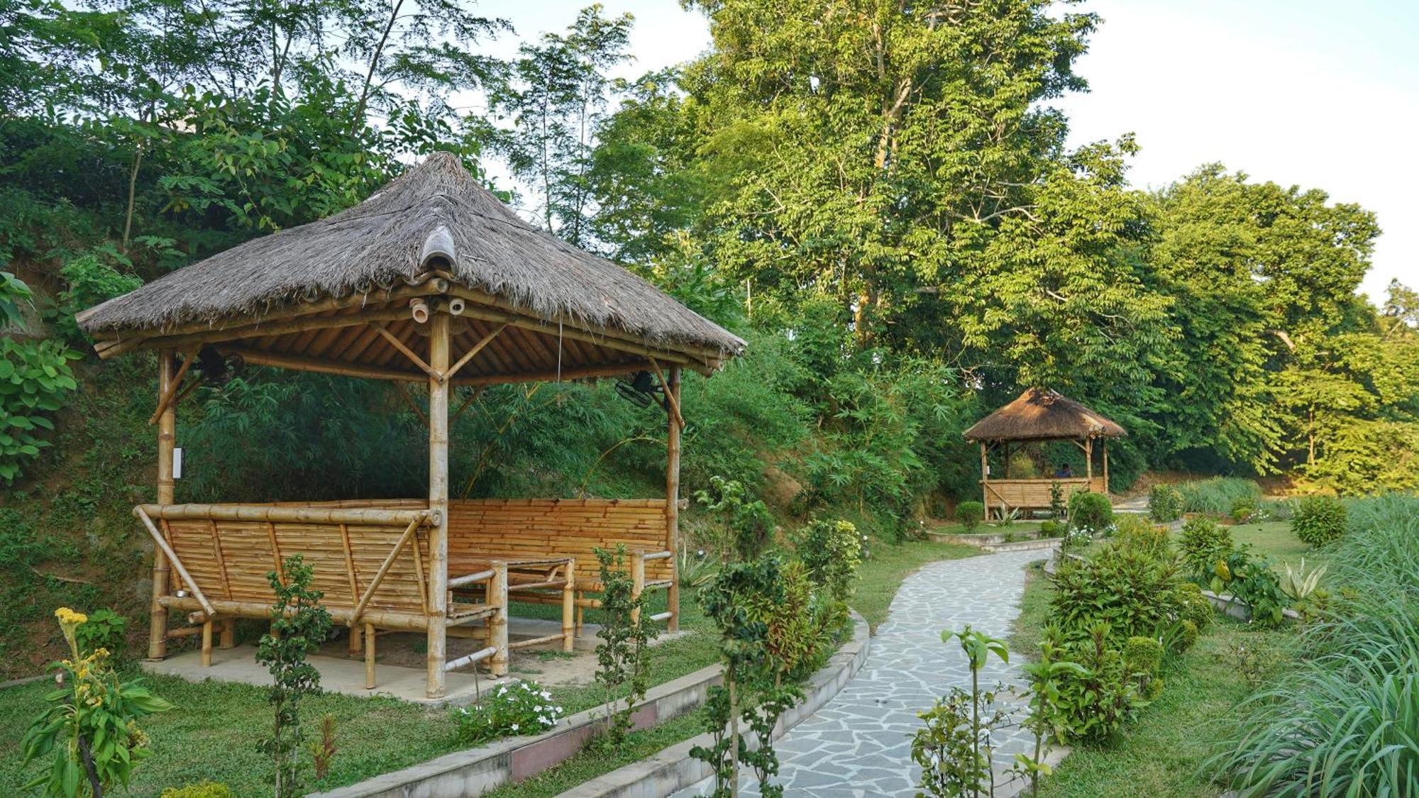Vaani Greens Wildlife Resort, Kaziranga Kuthari Esterno foto